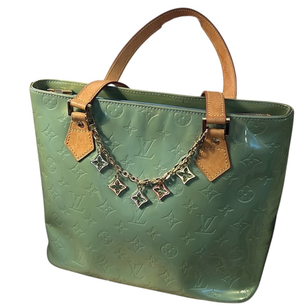 Louis Vuitton Vernes Patent leather Houston Tote 
Mint Green Tote w/ Tan Handle